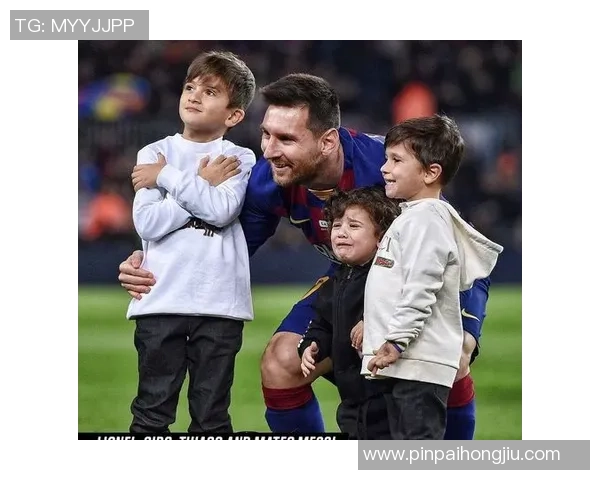 足球明星背后的魅力女性们揭示他们的爱情故事与生活点滴 足球明星背后的魅力女性们揭示他们的爱情故事与生活点滴