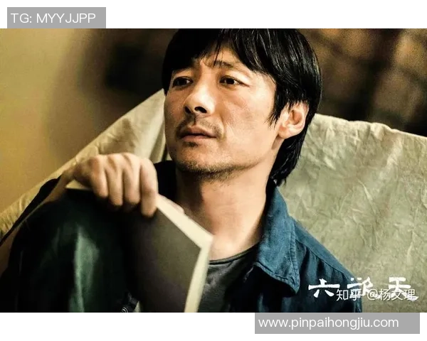 足球明星眼神忧郁的背后故事揭示了他们内心的挣扎与追求梦想的艰辛历程 足球明星眼神忧郁的背后故事揭示了他们内心的挣扎与追求梦想的艰辛历程